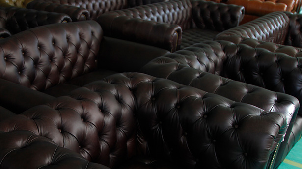 Artopia produces high quality Chesterfield furniture for your brand